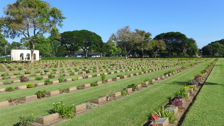war cemetery Kanchanaburi Thailand